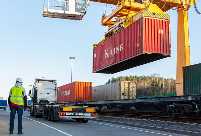 Рост объемов контейнерных перевозок на маршруте Китай – Европа – Китай