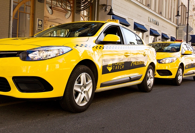 Режим труда и отдыха водителей такси отследят