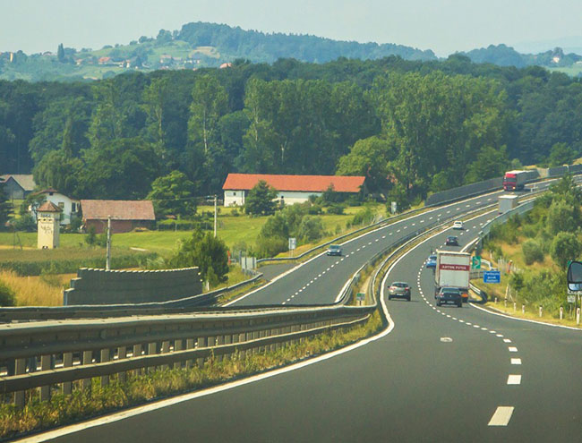 Новые требования въезда водителей-международников в Словению